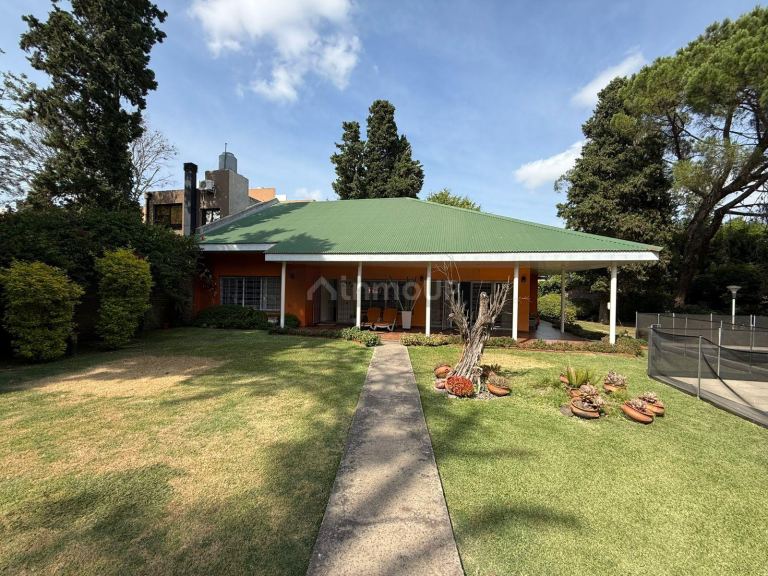 Casa en Venta en Almirante Brown, G.B.A. Zona Sur