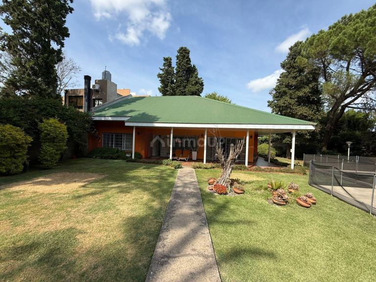 Casa en Venta en Almirante Brown, G.B.A. Zona Sur