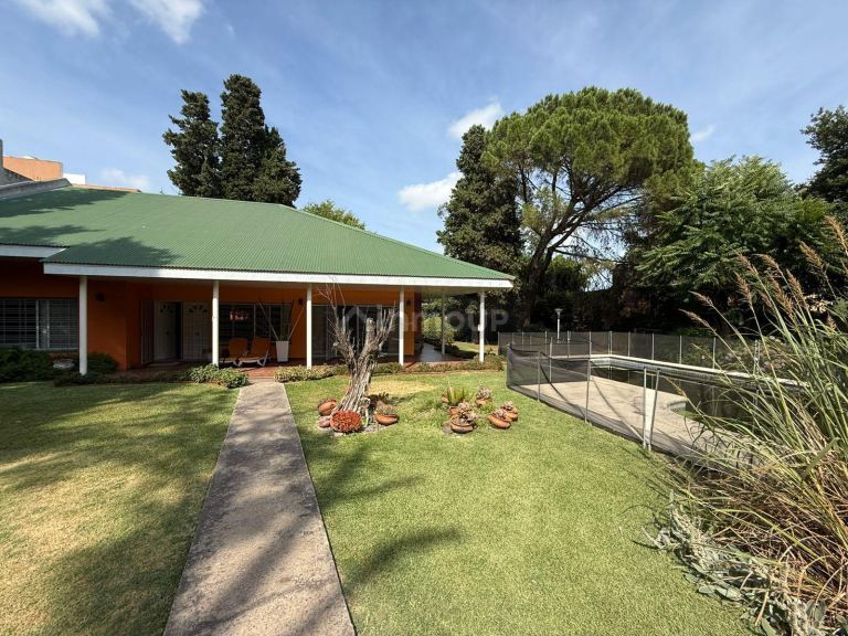 Casa en Venta en Almirante Brown, G.B.A. Zona Sur