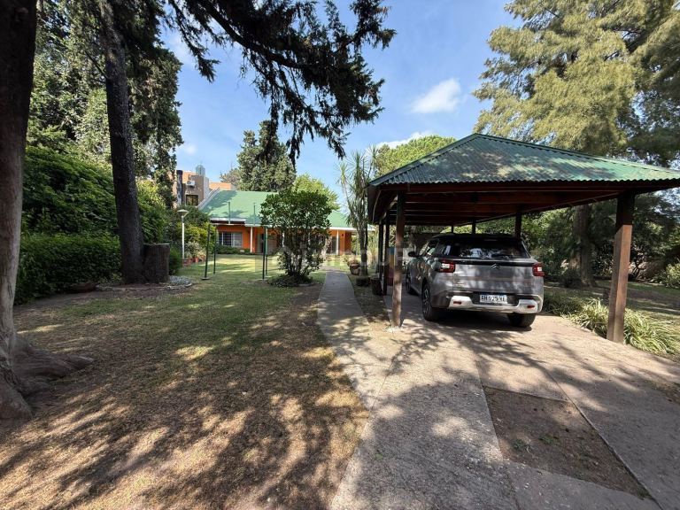 Casa en Venta en Almirante Brown, G.B.A. Zona Sur