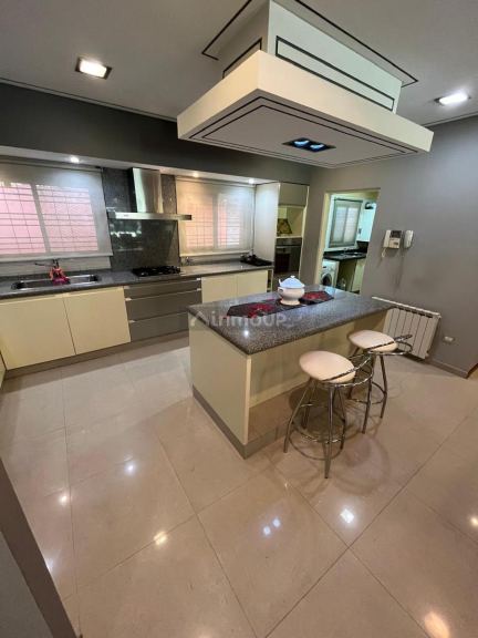 Casa en Venta en Almirante Brown, G.B.A. Zona Sur