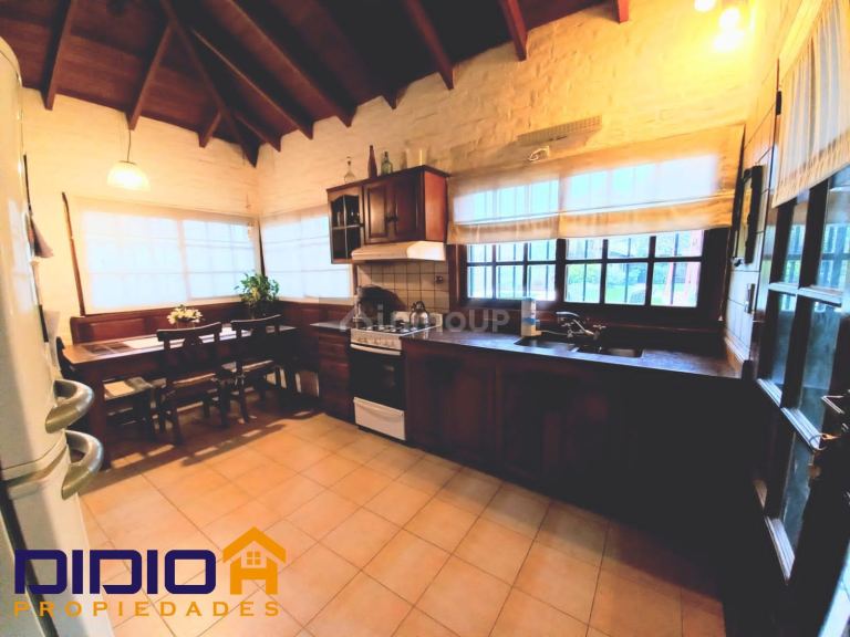 Casa en Venta en Almirante Brown, G.B.A. Zona Sur