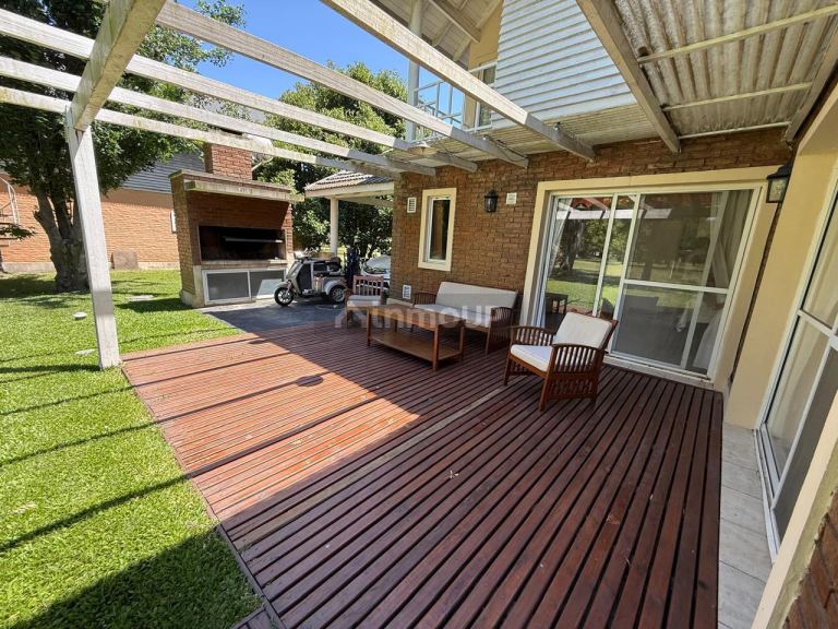 Casa en Venta en Presidente Peron, G.B.A. Zona Sur