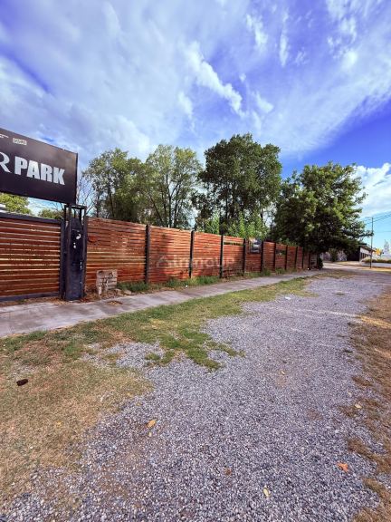Local Comercial en Alquiler en Almirante Brown, G.B.A. Zona Sur