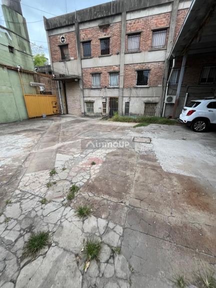 Cochera en Alquiler en Almirante Brown, G.B.A. Zona Sur