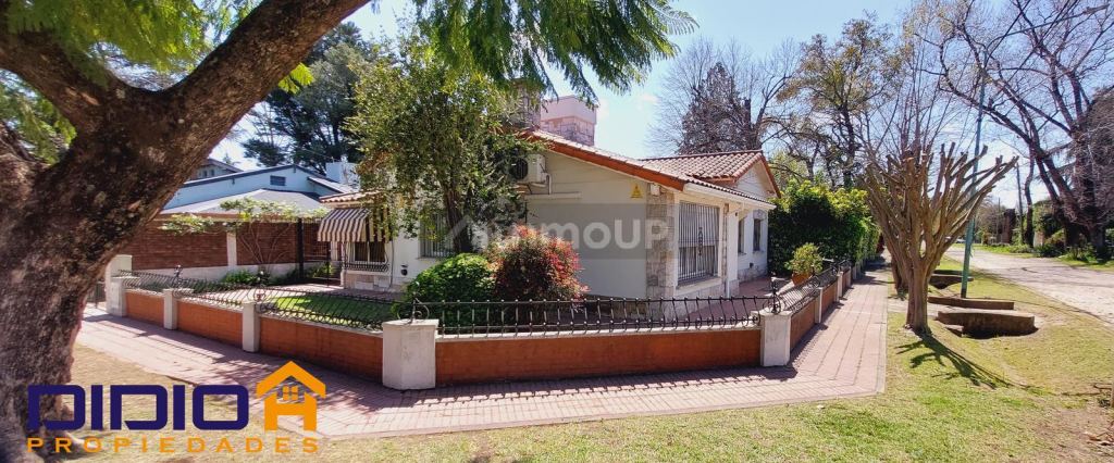 Casa en Venta en Almirante Brown, G.B.A. Zona Sur