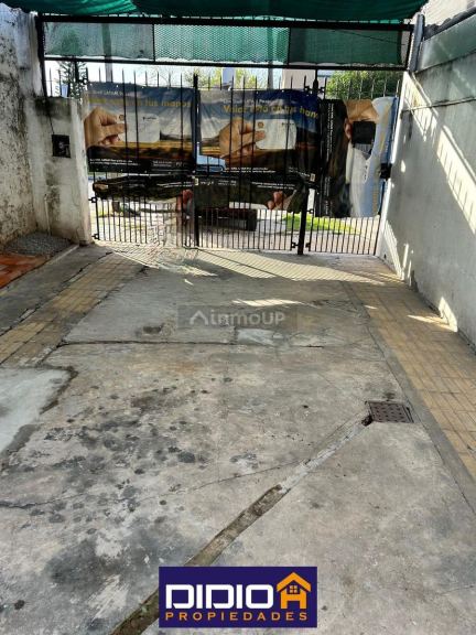 P H en Venta en Lomas de Zamora, G.B.A. Zona Sur