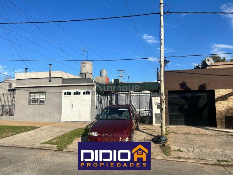P H en Venta en Lomas de Zamora, G.B.A. Zona Sur