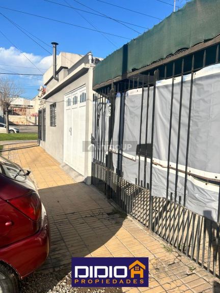 P H en Venta en Lomas de Zamora, G.B.A. Zona Sur