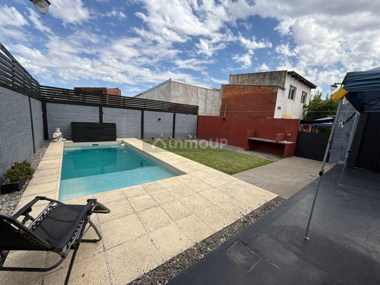 Casa en Venta en Almirante Brown, G.B.A. Zona Sur