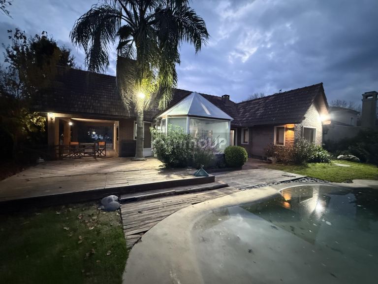 Casa en Venta en Presidente Peron, G.B.A. Zona Sur