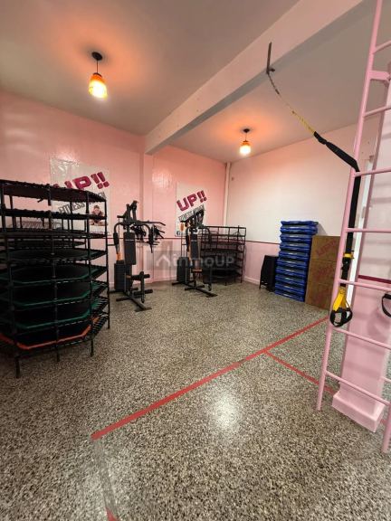 Local Comercial en Alquiler en Almirante Brown, G.B.A. Zona Sur