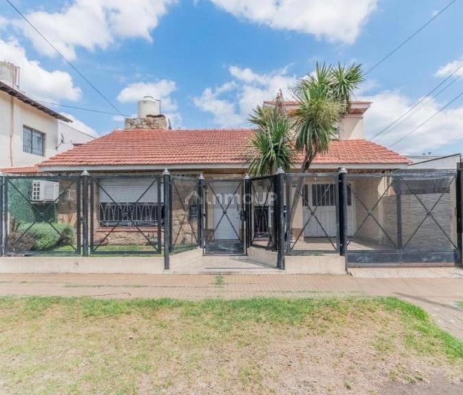 Casa en Venta en Almirante Brown, G.B.A. Zona Sur