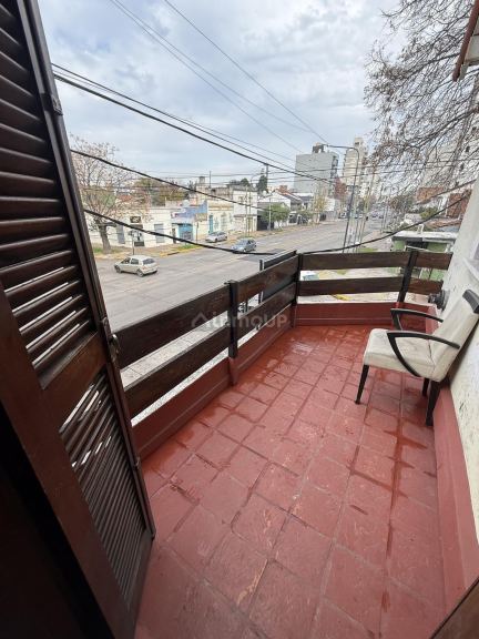 P H en Venta en Lomas de Zamora, G.B.A. Zona Sur