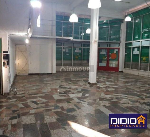 Local Comercial en Alquiler en Almirante Brown, G.B.A. Zona Sur
