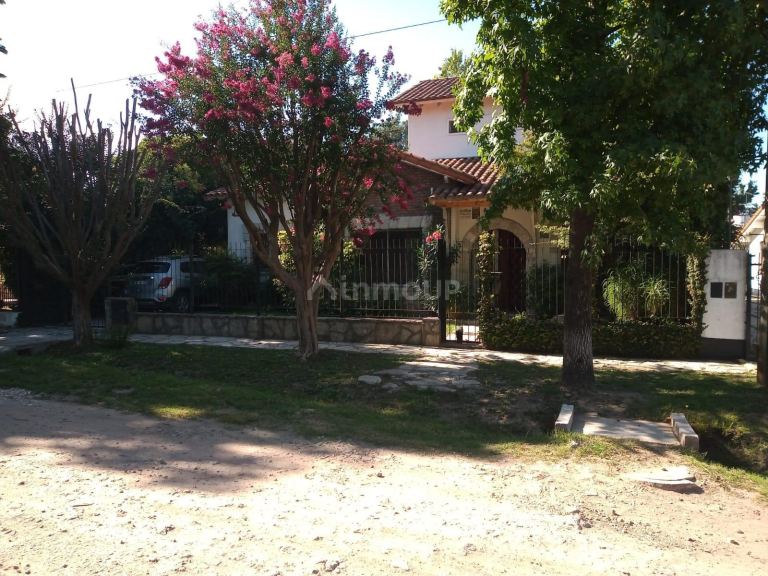 Casa en Venta en Almirante Brown, G.B.A. Zona Sur