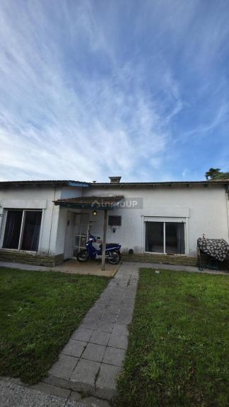 Casa en Venta en Almirante Brown, G.B.A. Zona Sur