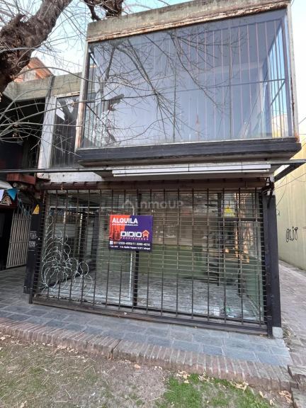 Local Comercial en Alquiler en Almirante Brown, G.B.A. Zona Sur