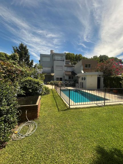 Casa en Alquiler en Vicente Lopez, G.B.A. Zona Norte