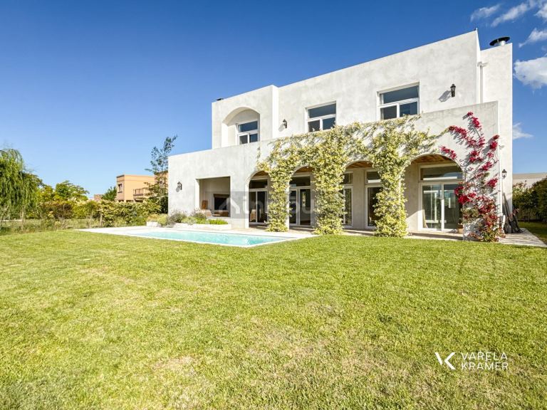 Casa en Venta en Escobar, G.B.A. Zona Norte