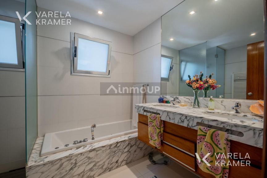 Casa en Venta en Vicente Lopez, G.B.A. Zona Norte