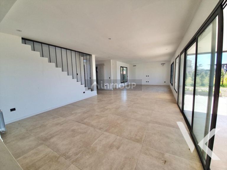 Casa en Venta en Escobar, G.B.A. Zona Norte