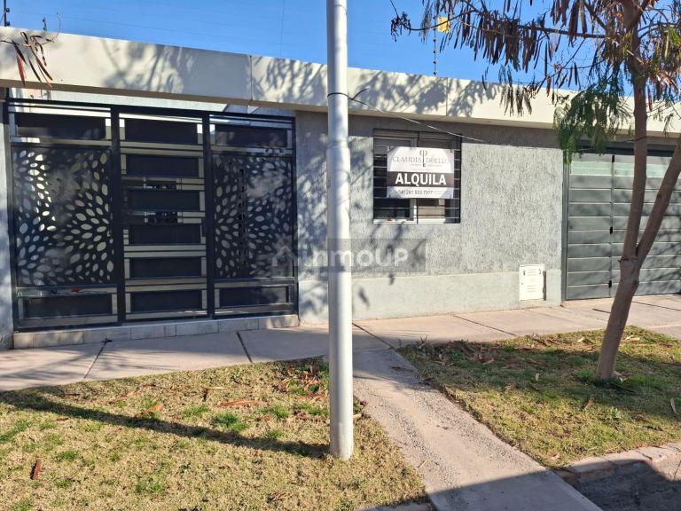 Casa en Alquiler en Las Heras, Mendoza