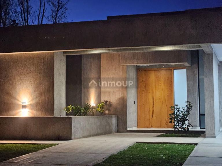 Casa en Venta en Maipu, Mendoza