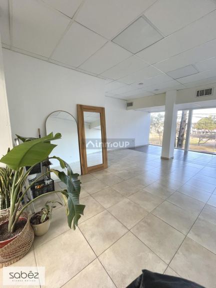 Local Comercial en Alquiler en Colon, Cordoba