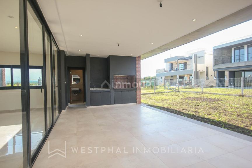 Casa en Alquiler en Yerba Buena, Tucuman