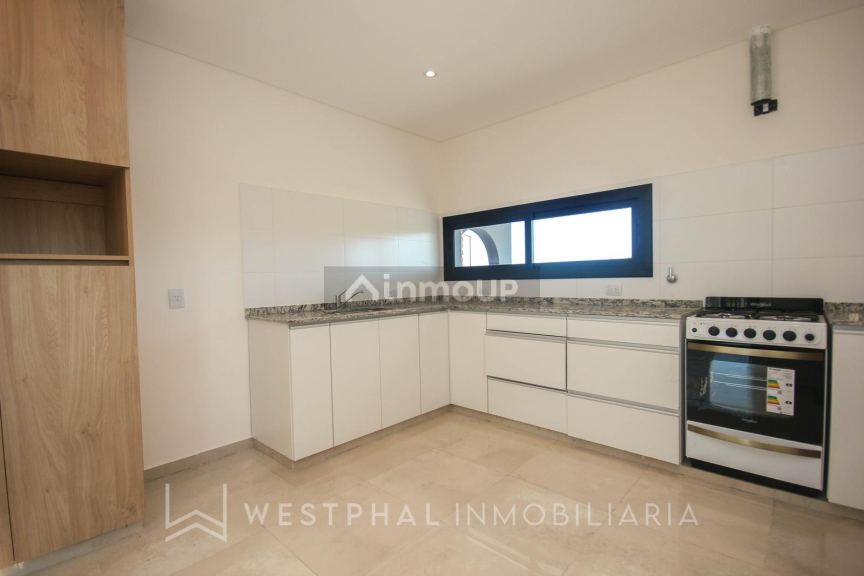 Casa en Alquiler en Yerba Buena, Tucuman