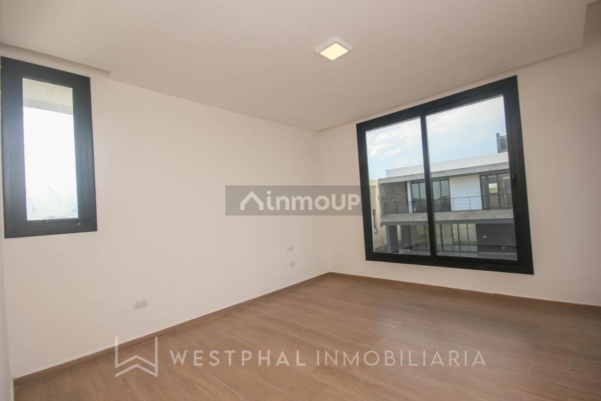 Casa en Alquiler en Yerba Buena, Tucuman