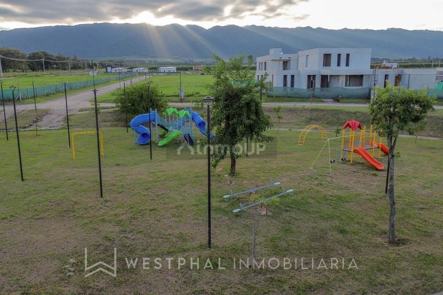 Casa en Alquiler en Yerba Buena, Tucuman