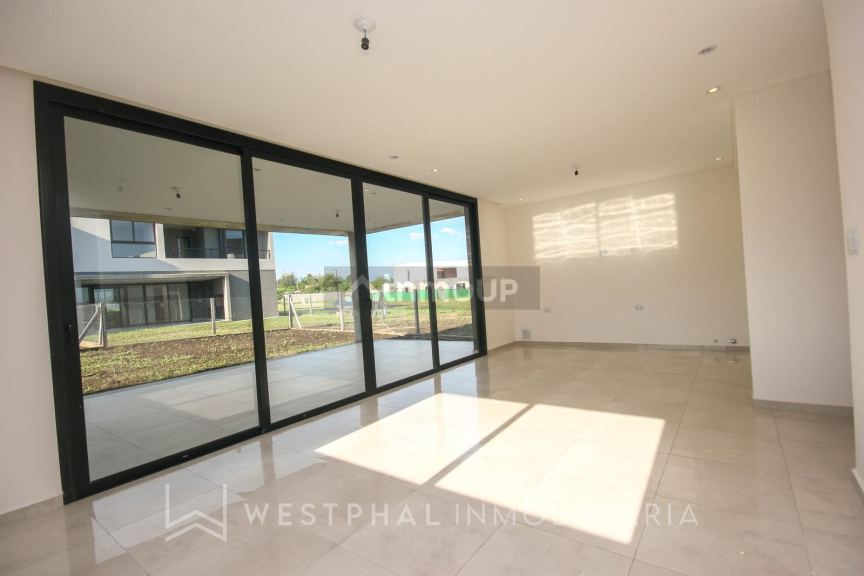 Casa en Alquiler en Yerba Buena, Tucuman