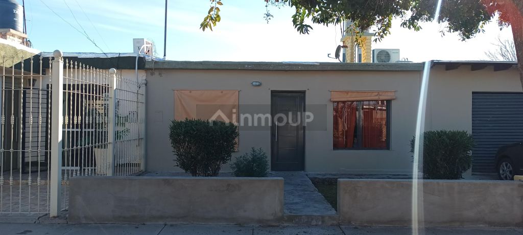 Casa en Venta en Rivadavia, Mendoza