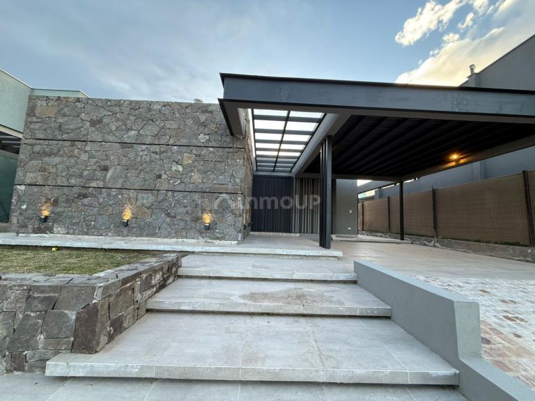Casa en Venta en Godoy Cruz, Mendoza