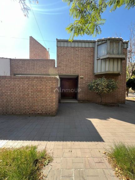 Casa en Alquiler en Godoy Cruz, Mendoza