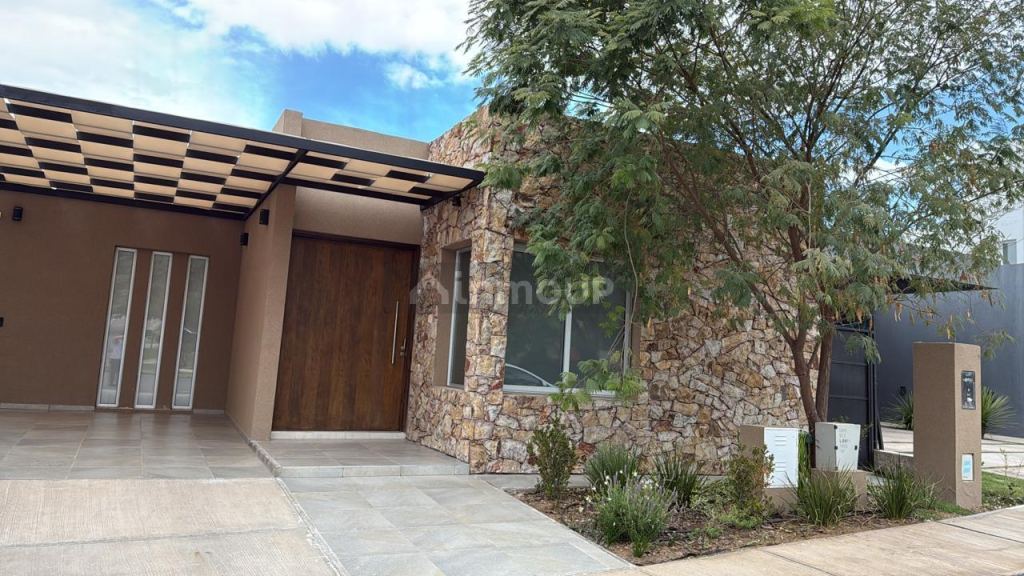 Casa en Venta en Godoy Cruz, Mendoza