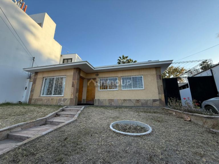 Casa en Alquiler en Godoy Cruz, Mendoza