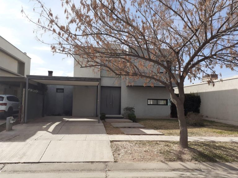 Casa en Alquiler en Lujan de Cuyo, Mendoza
