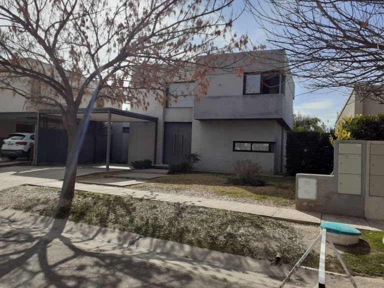 Casa en Alquiler en Lujan de Cuyo, Mendoza