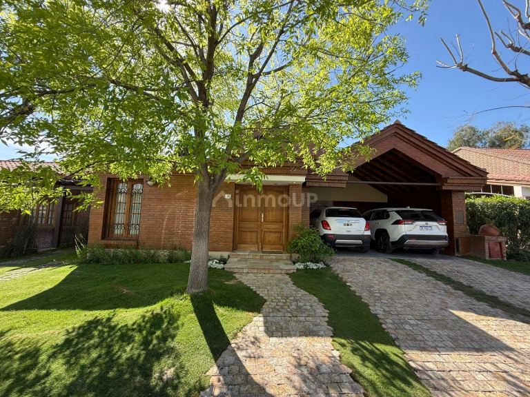 Casa en Venta en Godoy Cruz, Mendoza