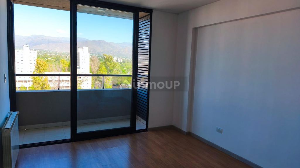 Departamento en Alquiler en Capital, Mendoza