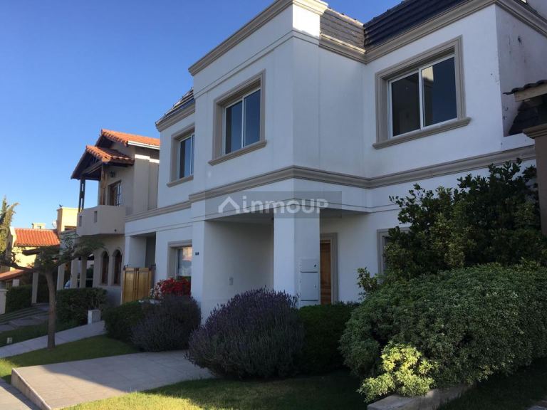 Casa en Alquiler en Godoy Cruz, Mendoza