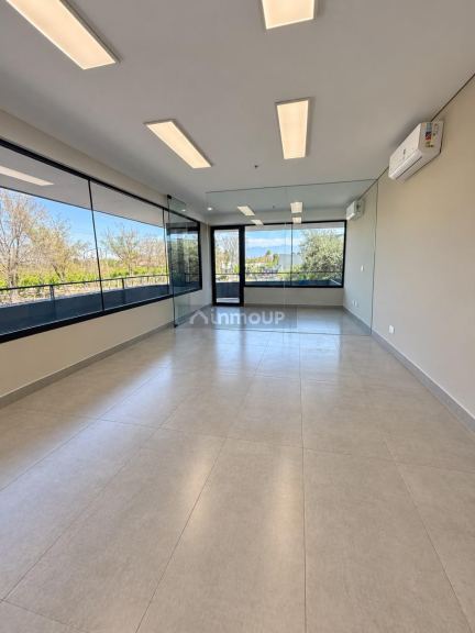 Oficina en Alquiler en Maipu, Mendoza