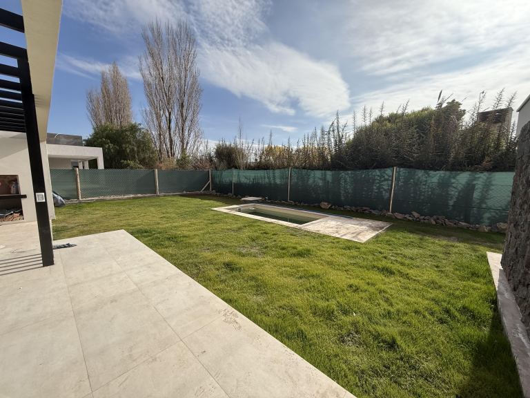Casa en Alquiler en Lujan de Cuyo, Mendoza