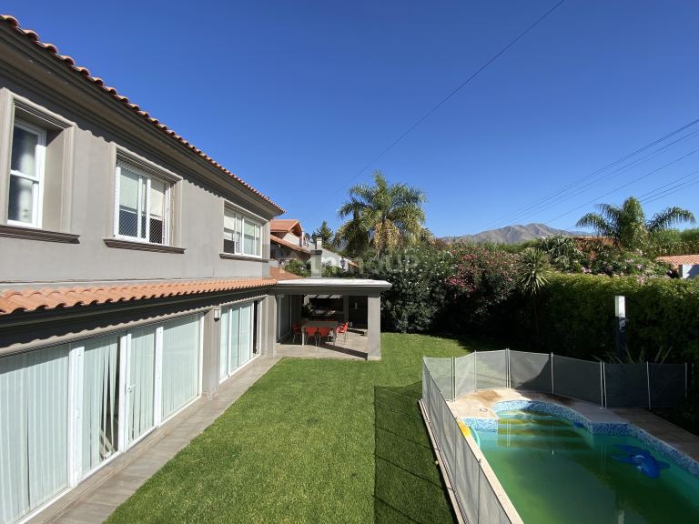 Casa en Venta en Capital, Mendoza