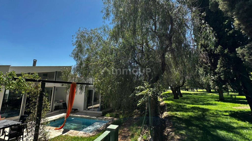 Casa en Venta en Guaymallen, Mendoza