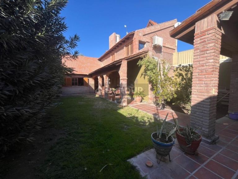 Casa en Venta en Rivadavia, San Juan