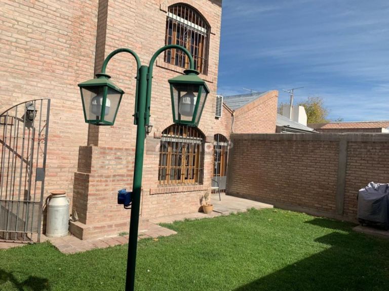 Casa en Venta en Rivadavia, San Juan